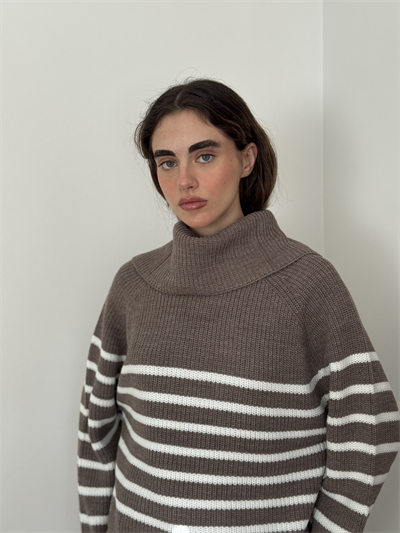 Retrobird Mink Wide Double Collar Knit Sweater