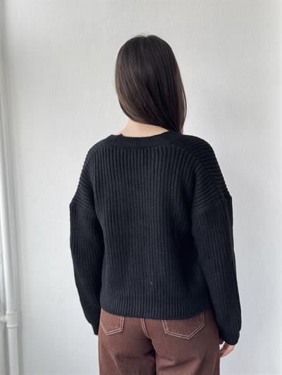 Retrobird Gümüş Düğmeli Siyah Crop Hırka