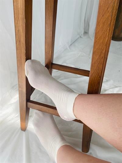 Retrobird Thin Denier Style Cream Colored Thin Ankle Socks