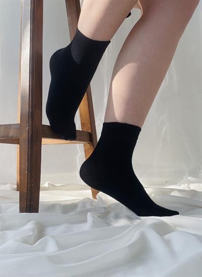 Retrobird Thin Denier Style Black Color Thin Ankle Socks