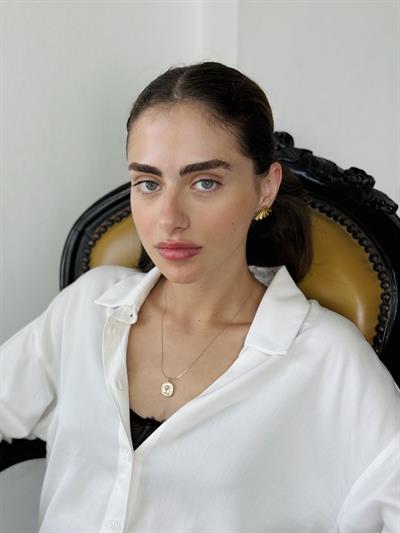 Retrobird Tarnish-Resistant Vintage Rose Pattern White Necklace