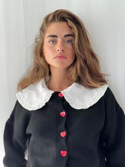 Retrobird Kısa Kalp Düğmeli Siyah Hırka