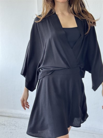 Retrobird Black Flared Short Skirt