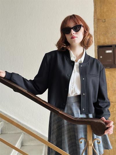 Retrobird Omuzları Vatkalı Siyah Bomber Kısa Ceket