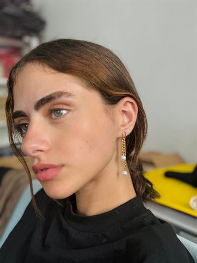 Retrobird Dangling Chain and Pearl Detail Gold Color Single Earring