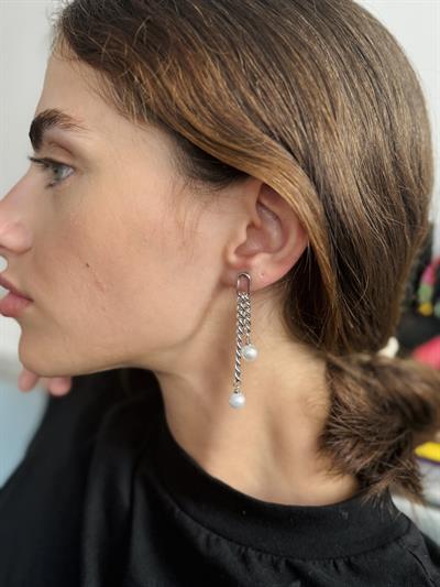 Retrobird Silver Color Single Earring with Hanging Chain and Pearl Detail