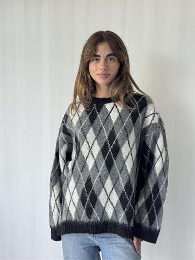 Retrobird Black - White Raised Feathered Diamond Slice Knit Sweater