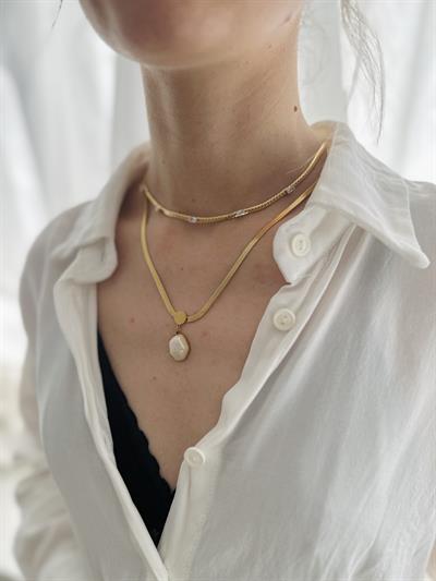 Retrobird Stone Detailed Gold Color Steel Necklace