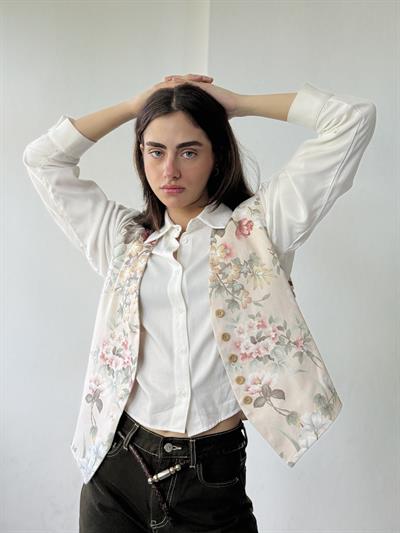 Retrobird Design Five-Button V-Neck Classic Cream Vest