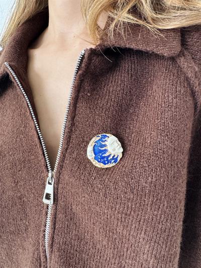 Retrobird Design Blue Brooch Lapel Pin