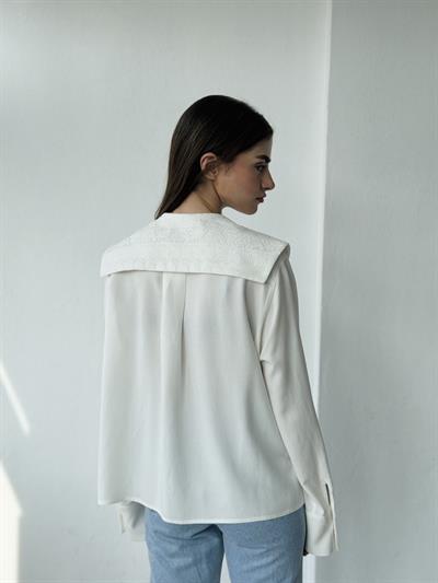 Retrobird Design Laced Peter Pan Collar Ecru Shirt