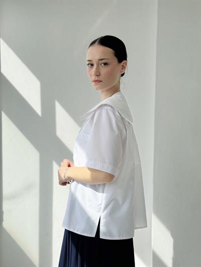 Retrobird Design Laced Baby Collar Snow White Shirt