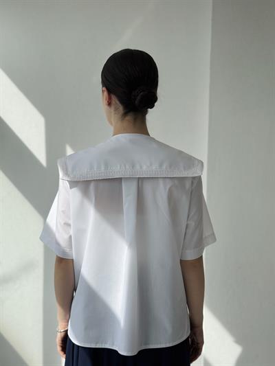 Retrobird Design Laced Baby Collar Snow White Shirt