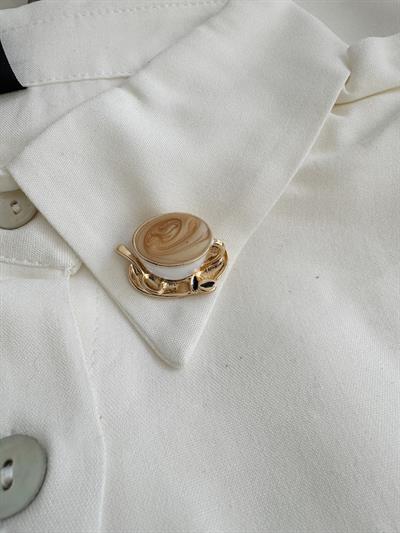 Retrobird Design White-Coffee Latte Brooch Lapel Pin