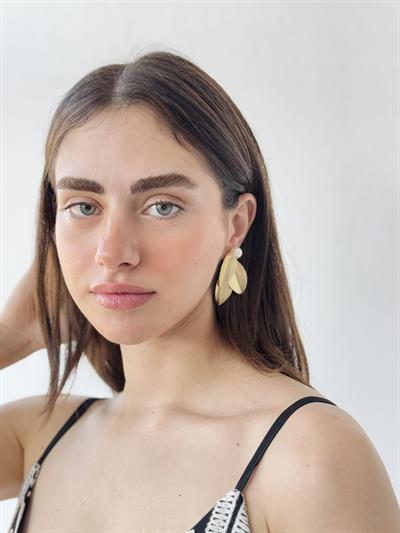 Retrobird Design White Color Earrings