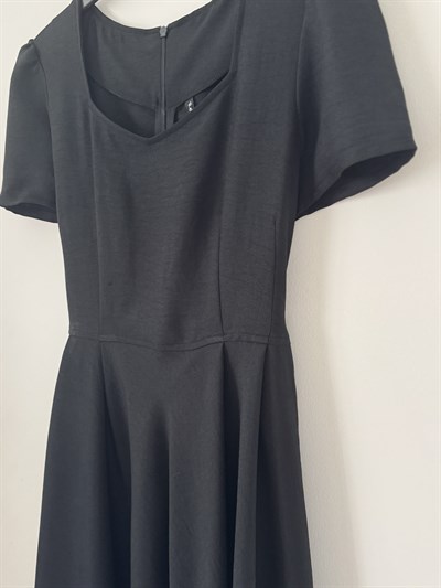 Retrobird Design Matilda Black Long Dress