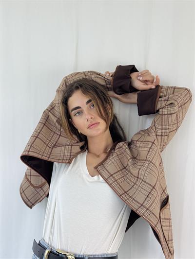 Retrobird Design Seasonal Red Brown Thin Jacket