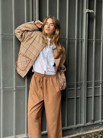 Retrobird Design Seasonal Red Brown Thin Jacket