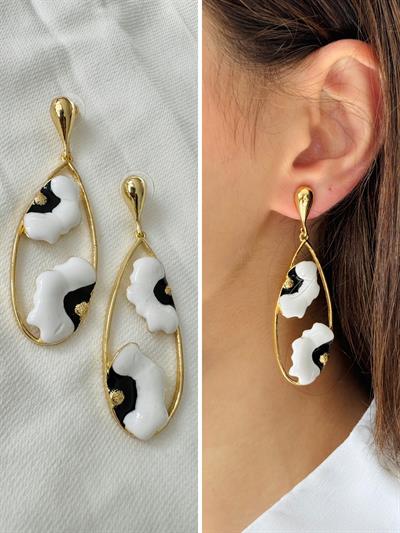Retrobird Design Enameled Black - White Brass Retro Model Earrings