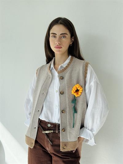 Retrobird Tasarım Nakışlı Ayçiçeği Kabartmalı Açık Gri Simli Yelek