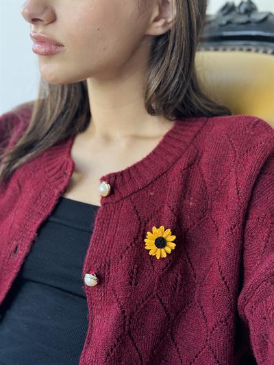 Retrobird Design Yellow Daisy Brooch Lapel Pin
