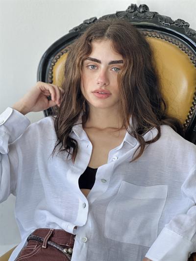 Retrobird Design Pearl Buttoned Wide White Shirt