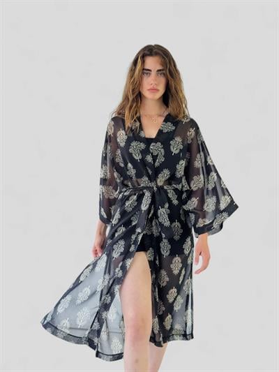 Retrobird Design Floral Patterned Black Long Kimono