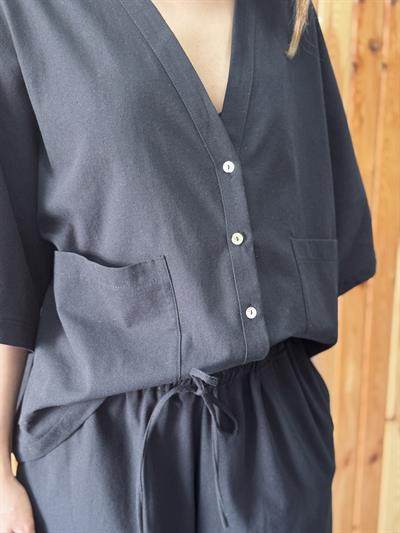 Retrobird Design Black V-Neck Linen Kimono Shirt