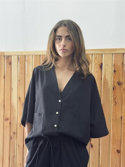 Retrobird Design Black V-Neck Linen Kimono Shirt