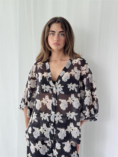 Retrobird Design Black and White V-Neck Chiffon Kimono Shirt