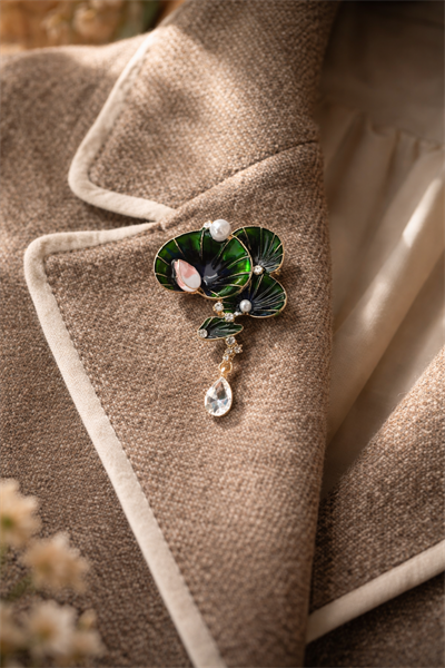 Retrobird Tasarım Vintage Petrol Renkli Nilüfer Yaprakları Broş Yaka İğnesi