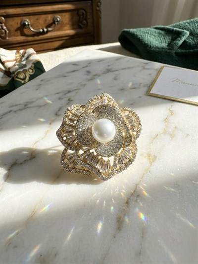 Retrobird Tasarım Vintage Altın Renkli Kamelya Çiçeği Broş Yaka İğnesi