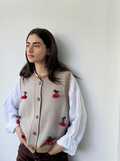 Retrobird Tasarım Nakışlı Kiraz Kabartmalı Gri Simli Yelek