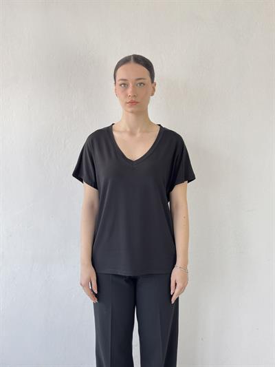 Retrobird V-Neck Flowy Black T-Shirt Top