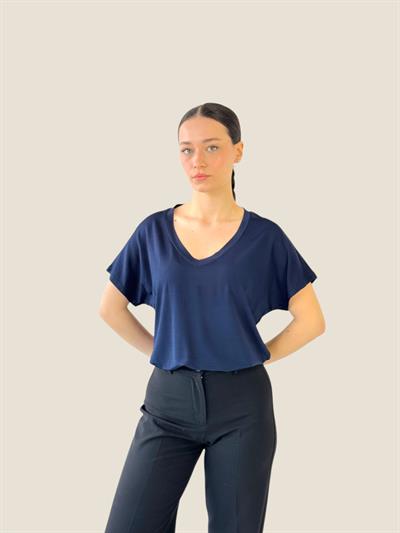 Retrobird V-Neck Flowy Navy Blue T-Shirt Top