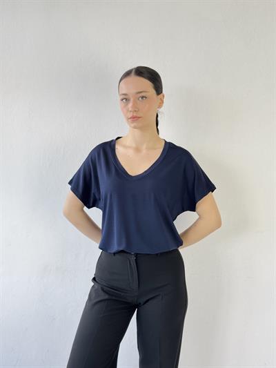 Retrobird V-Neck Flowy Navy Blue T-Shirt Top