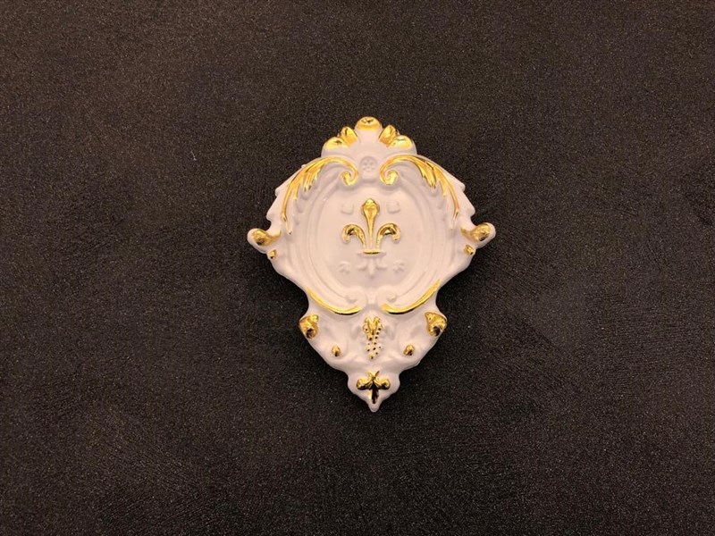 Beyaza Altın Kartonpiyer İç Köşe Motif 17*13 cm