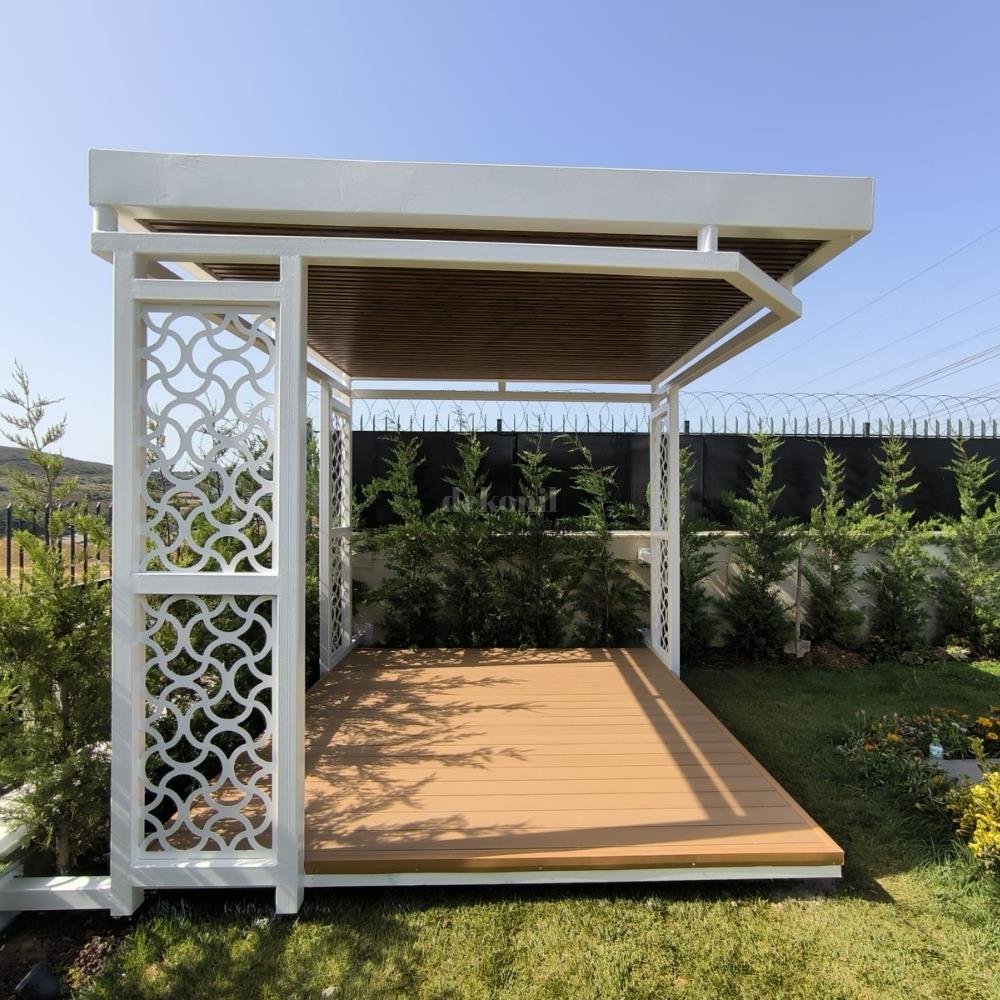 Composite Deck Flooring Brown 5-Channel.