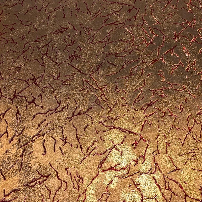 ورق جدران بنقشة شقوق ذهبية بورجوندي D-90661