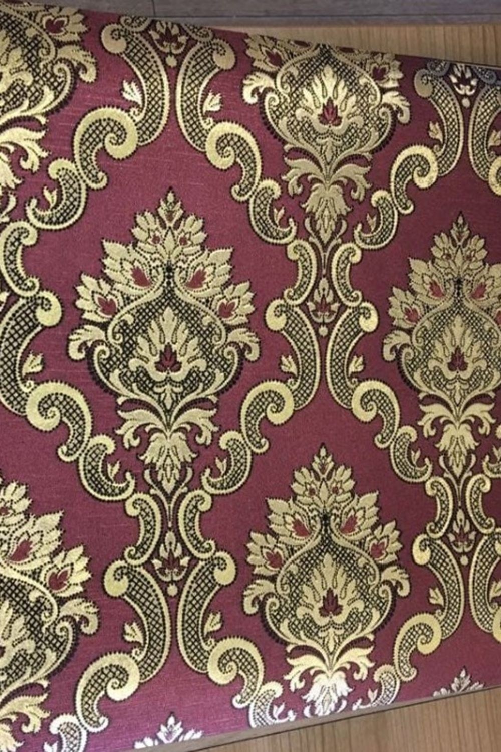 Altın Bordo Varaklı Damask Desenli Duvar Kağıdı D-13802