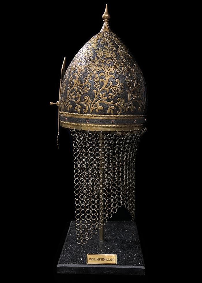 Guardian of Paradise: Saladins Helmet