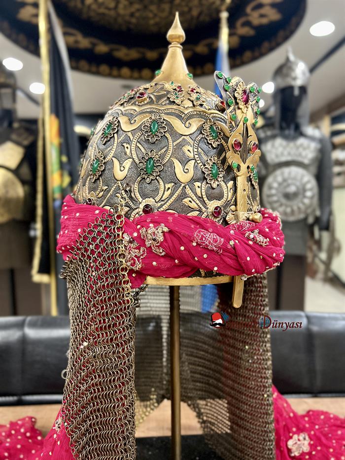 Sultan IV. Murad Hanın Miğferi: Güç, İhtişam ve Sanatın Buluştuğu Tarihi Miras