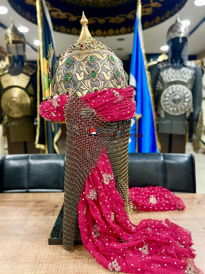 Sultan IV. Murad Hanın Miğferi: Güç, İhtişam ve Sanatın Buluştuğu Tarihi Miras