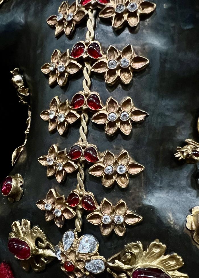 Zerafet Kaftanı – Osmanlı İhtişamını Yansıtan Eşsiz Bir Sanat Eseri