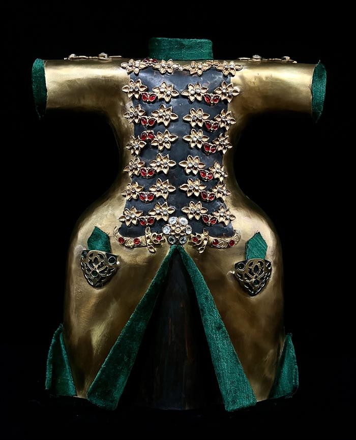 Zerafet Kaftanı – Osmanlı İhtişamını Yansıtan Eşsiz Bir Sanat Eseri