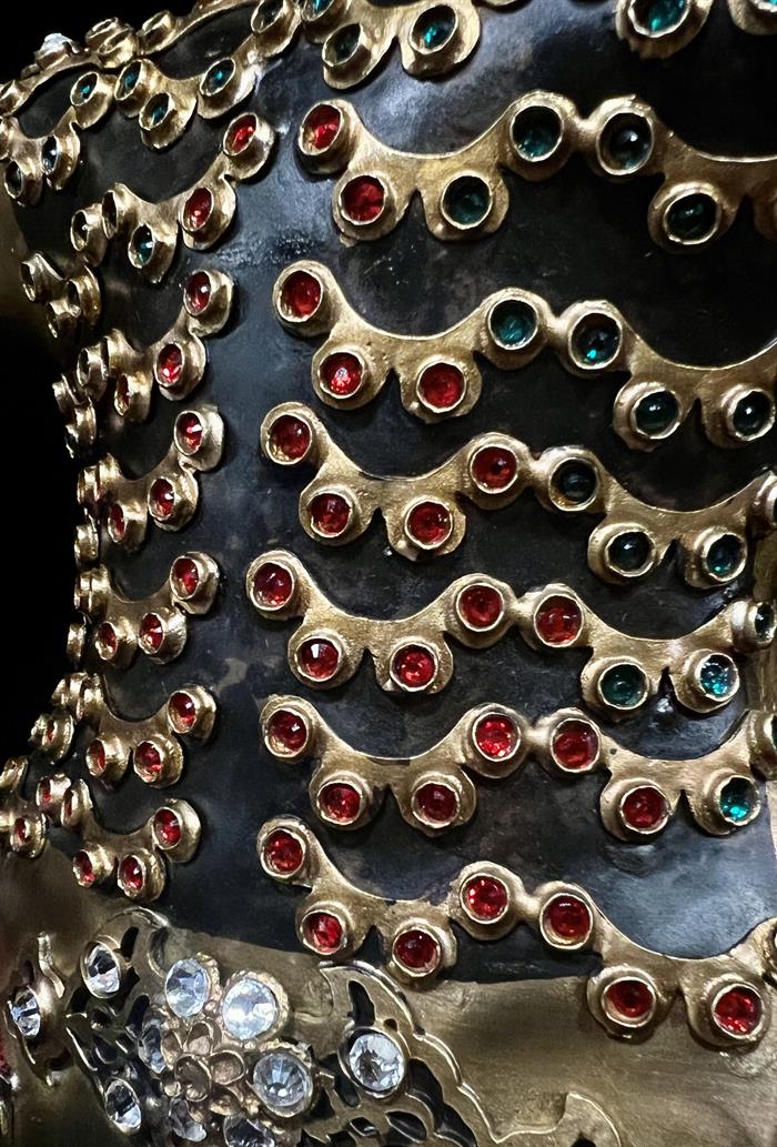 Zerafet Kaftanı – Osmanlı İhtişamını Yansıtan Eşsiz Bir Sanat Eseri