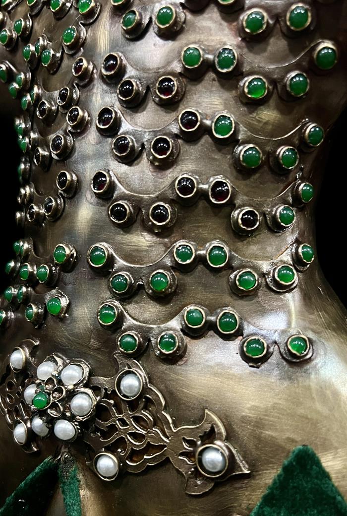 Zerafet Kaftanı – Osmanlı İhtişamını Yansıtan Eşsiz Bir Sanat Eseri