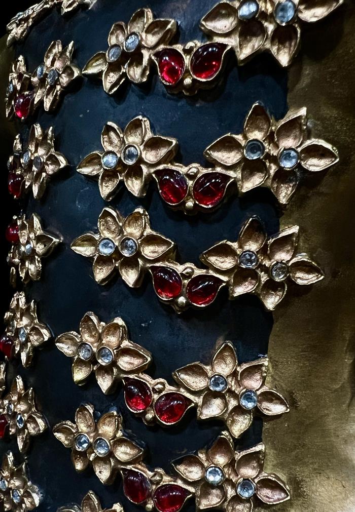 Zerafet Kaftanı – Osmanlı İhtişamını Yansıtan Eşsiz Bir Sanat Eseri