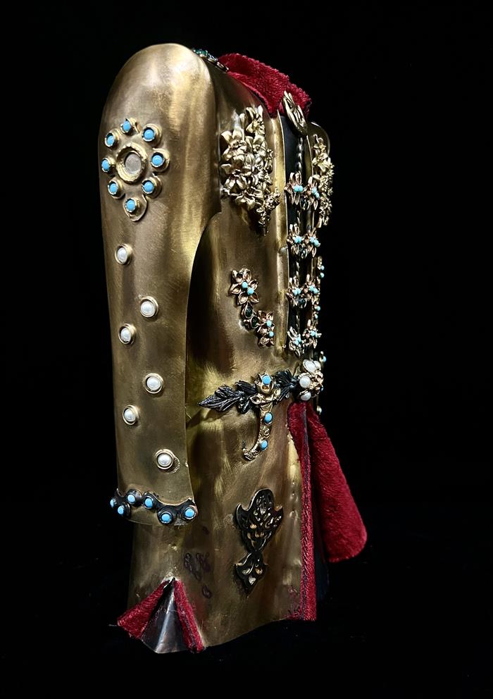 Zerafet Kaftanı – Osmanlı İhtişamını Yansıtan Eşsiz Bir Sanat Eseri