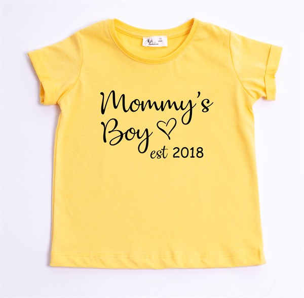 Mommy's Boy Tişört - Sarı